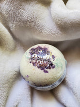 Load image into Gallery viewer, BROWN SUGAR AND FIG BATH BOMB
