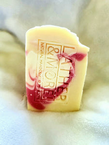 CHAMPAGNE AND RASPBERRIES SOAP