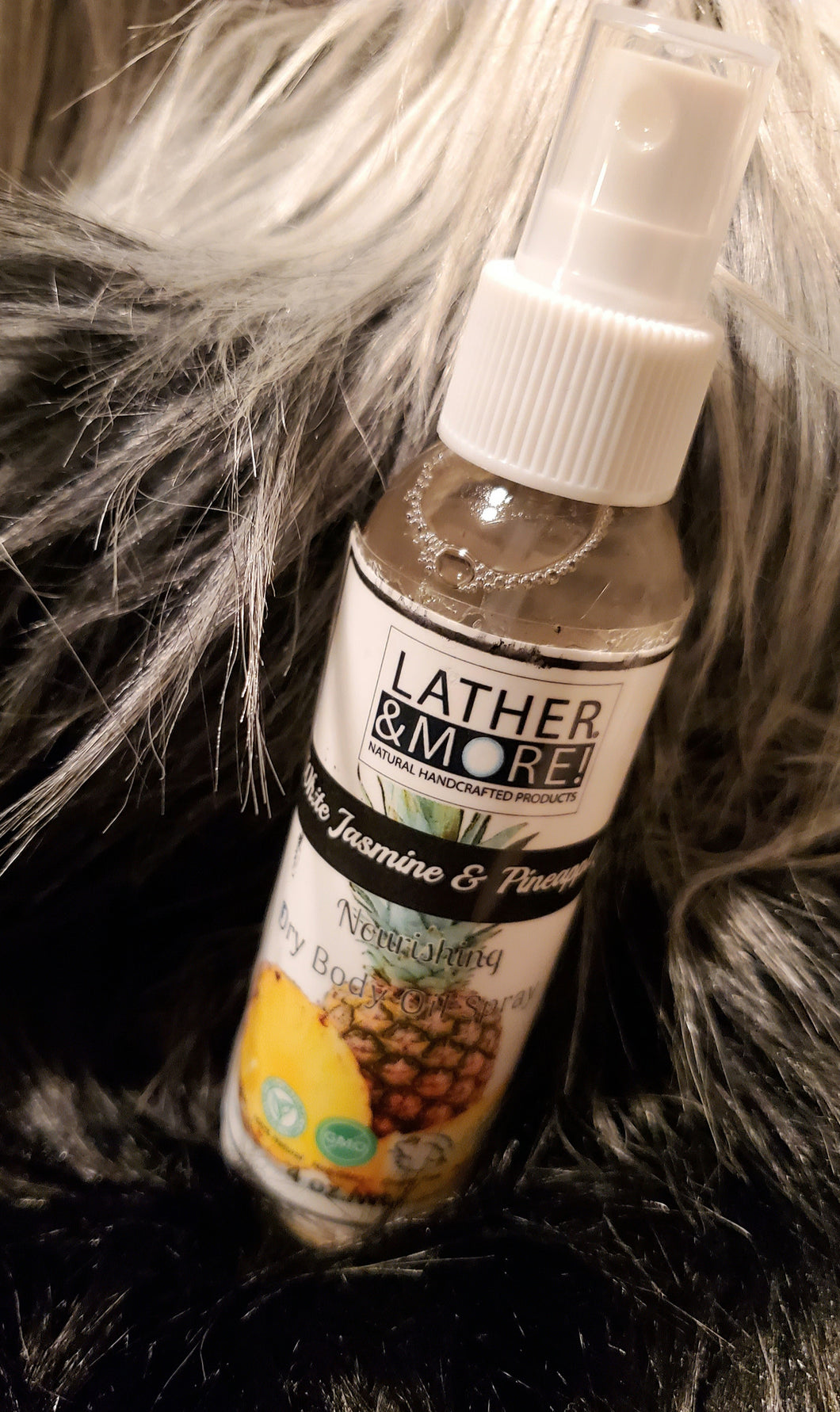 WHITE JASMINE AND PINEAPPLE DRY BODY OIL