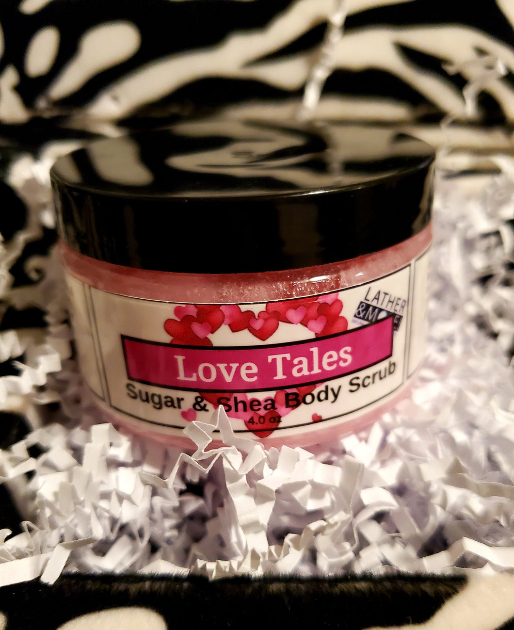 LOVE TALES BODY SCRUB